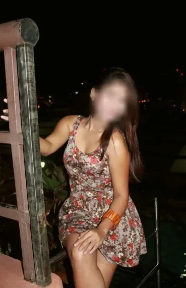 Astrid, 32