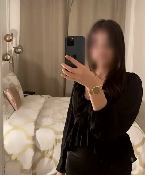 Carina, 21