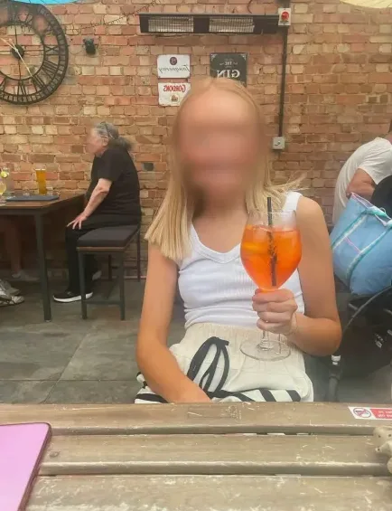 Celine, 26