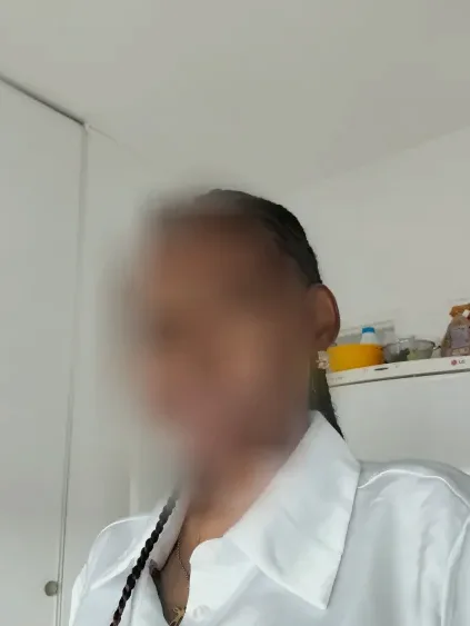 Celine, 34