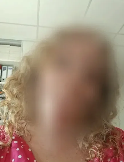 Eva, 29