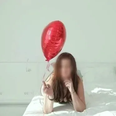 Fabienne, 27