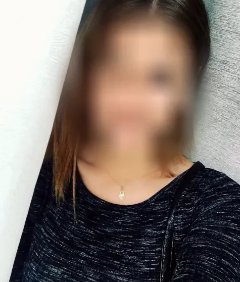 Ingrid, 32