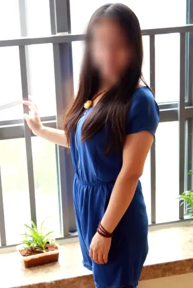 Karin, 39