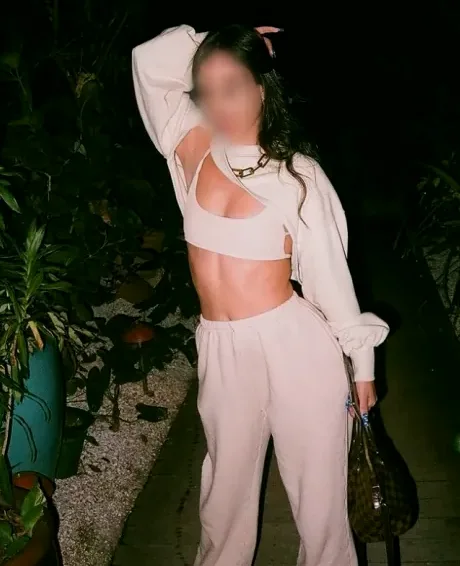 Lea, 19
