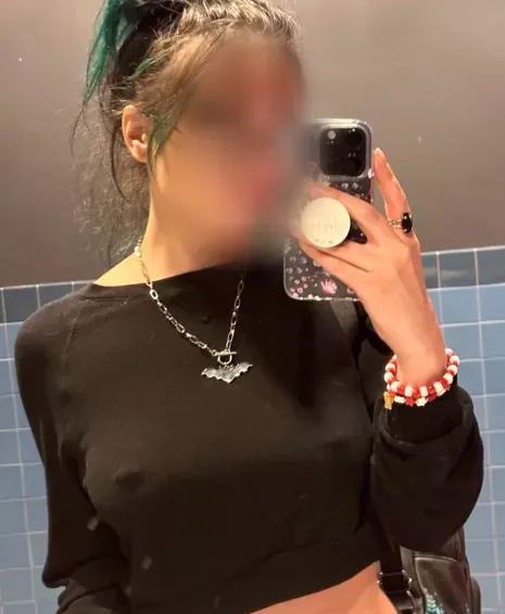 Lisa, 28