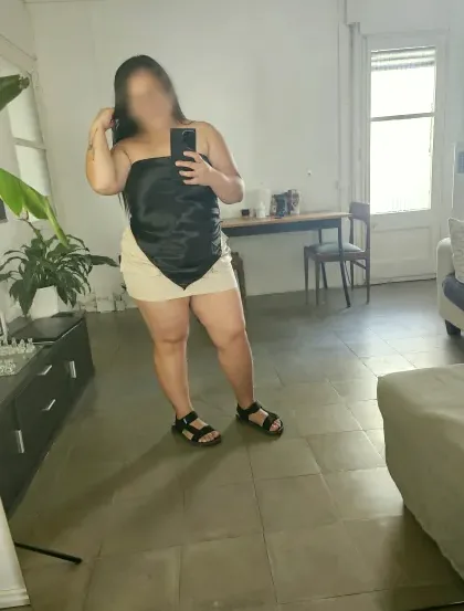Nicole, 29