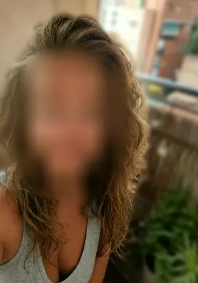 Nora, 40