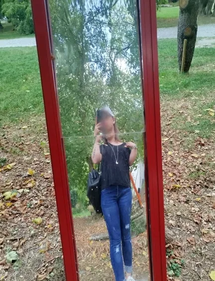 Sina, 27