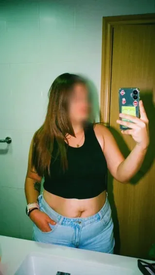 Sophie, 28