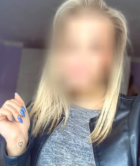 Thea, 21