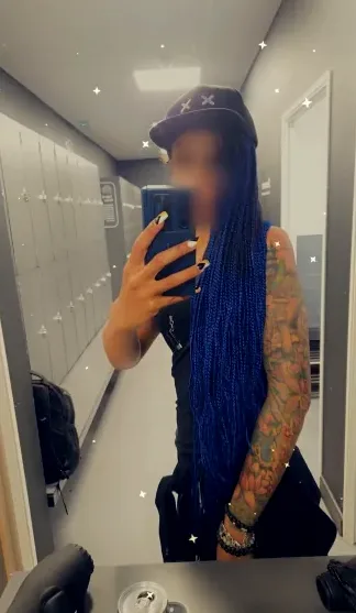 Valentina, 34