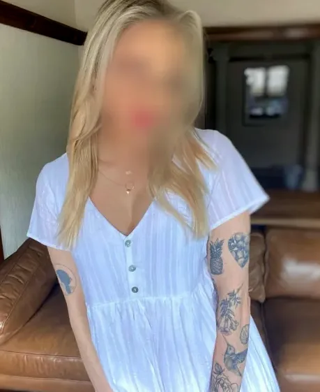 Zeynep, 40